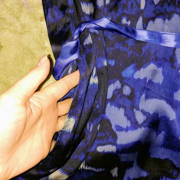 EUC Kenneth Cole Silk Dress - Picture 3 of 4